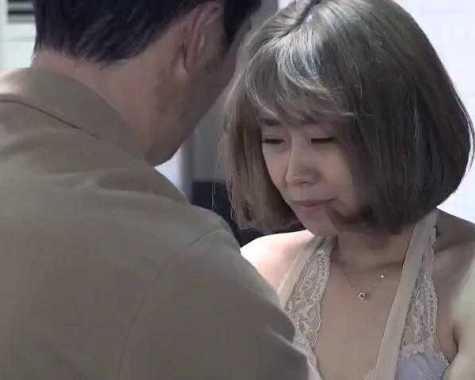 [Phim 18+] Cha, Con Gái Và Những Người Bạn